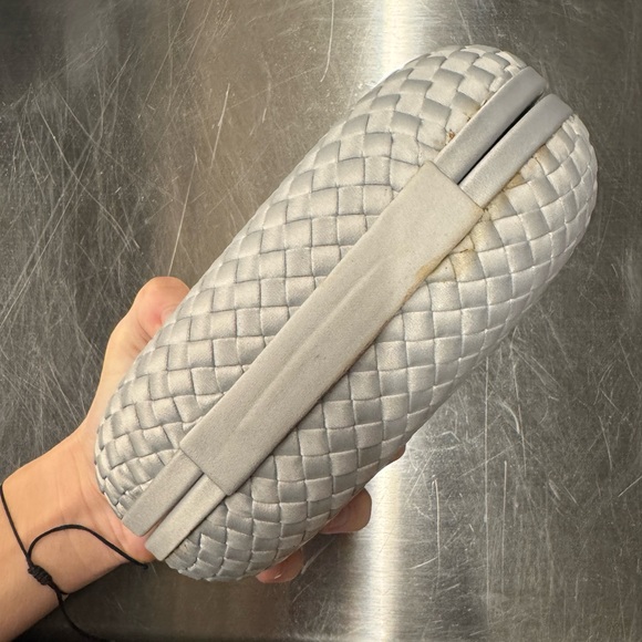 Grey satin cross weave pill box egg shaped purse vintage with tags never used - Picture 8 of 8